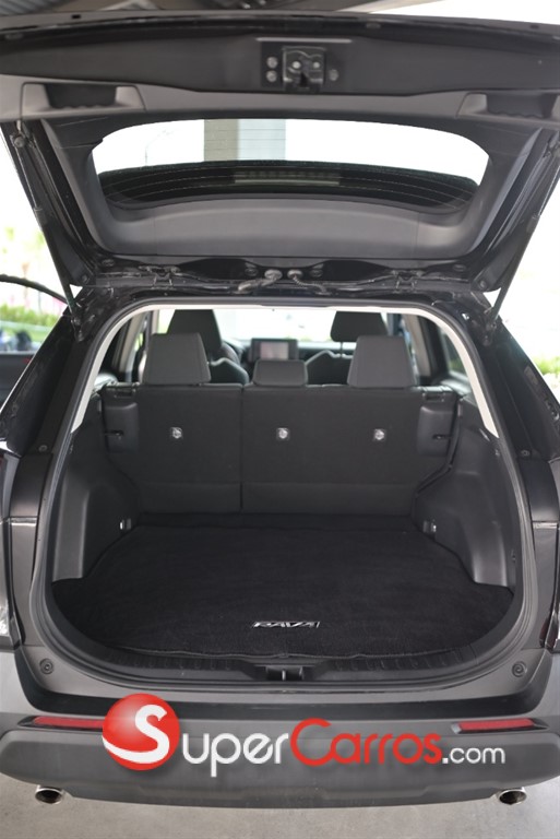 2021 Toyota RAV4 — foto 9 / 10