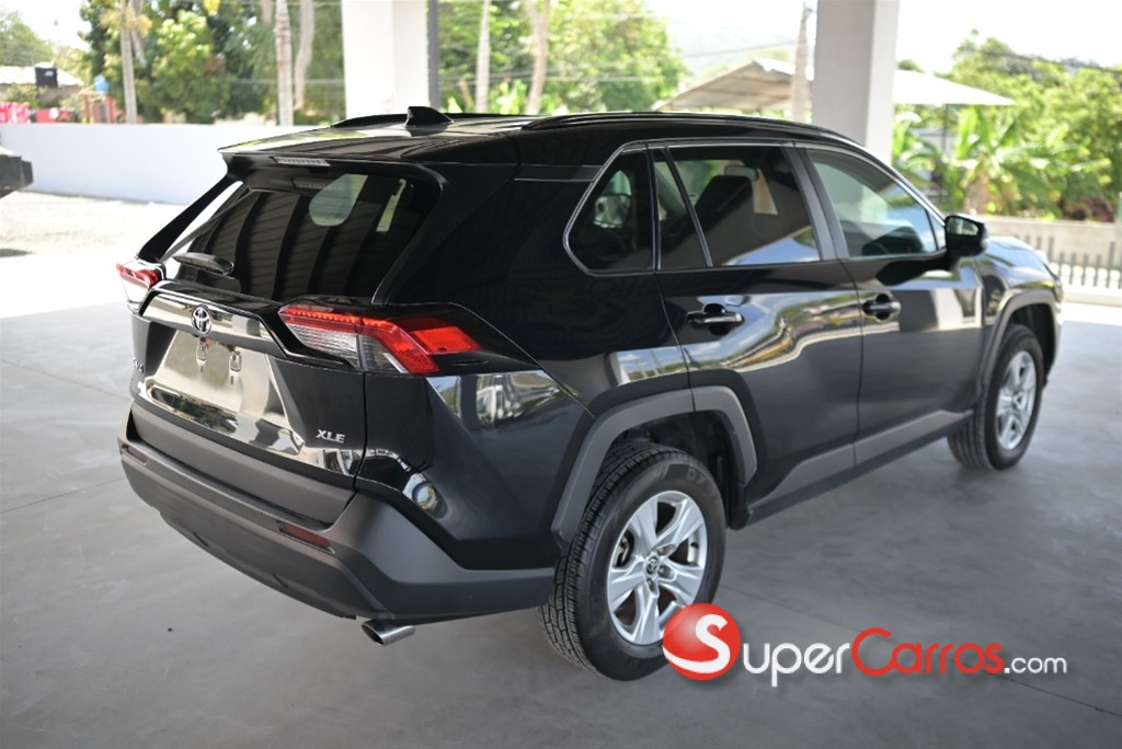 2020 Toyota RAV4 — foto 3 / 10