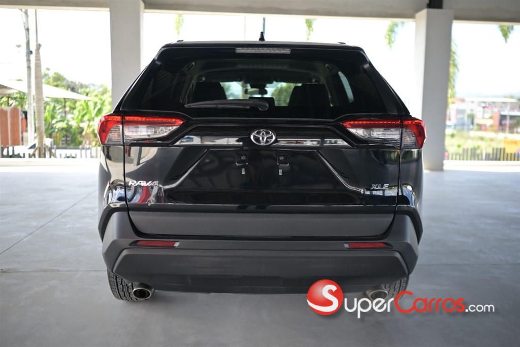 2020 Toyota RAV4 — foto 7 / 10