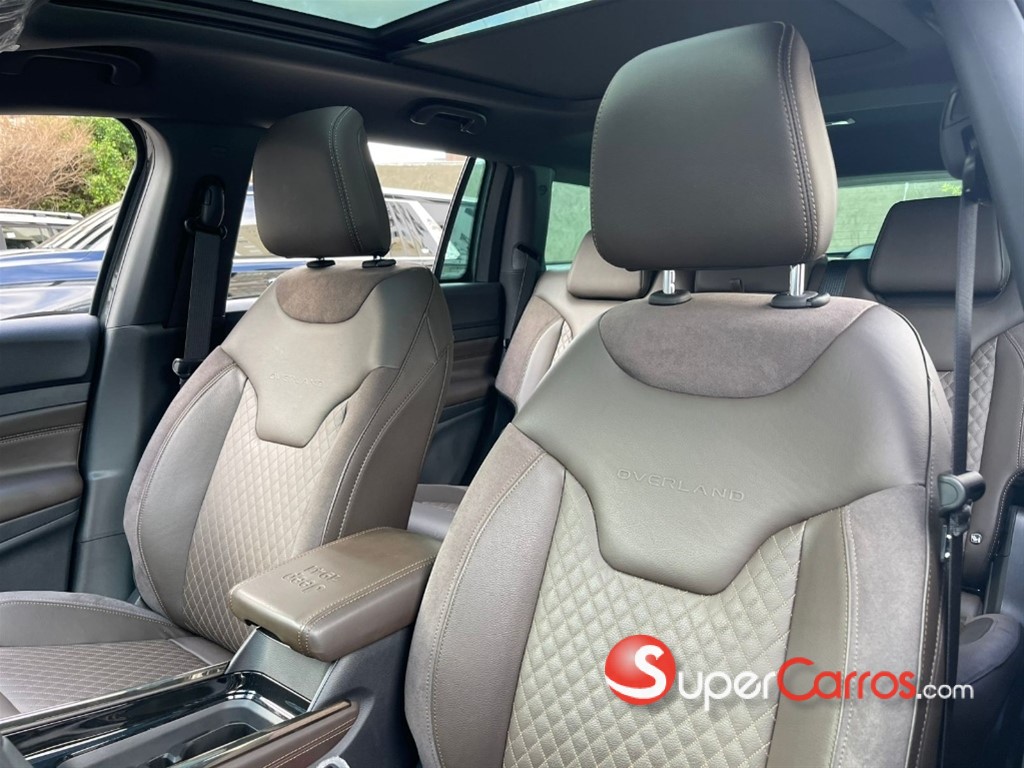 2024 Jeep Commander Overland — foto 7 / 12