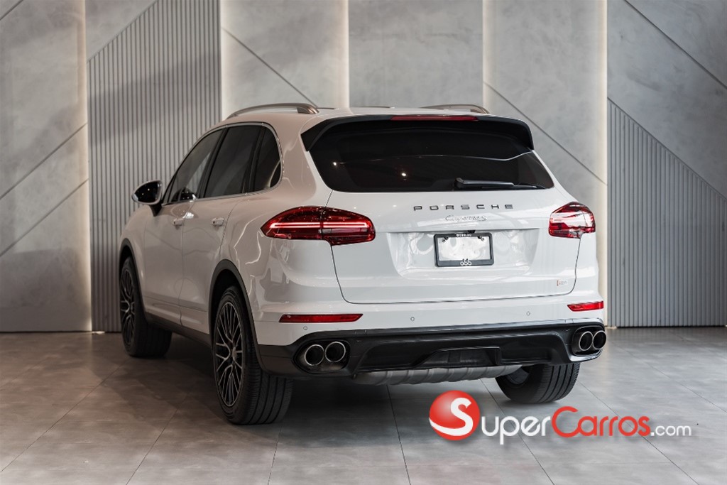 2015 Porsche Cayenne S — foto 4 / 12