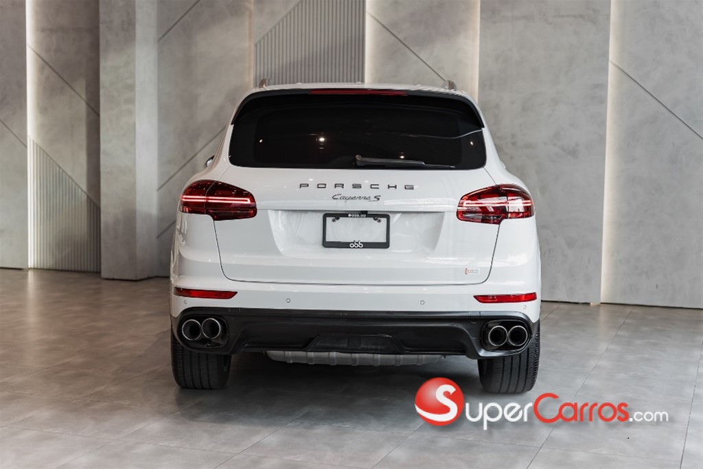 2015 Porsche Cayenne S — foto 5 / 12