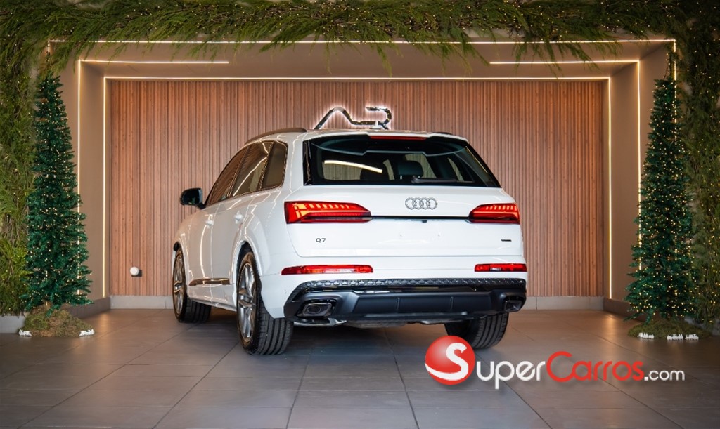 2025 Audi Q7 Prestige S-Line — foto 4 / 12