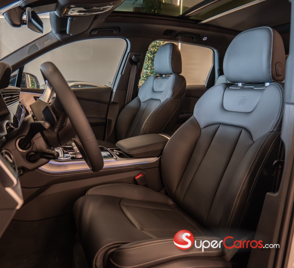 2025 Audi Q7 Prestige S-Line — foto 8 / 12