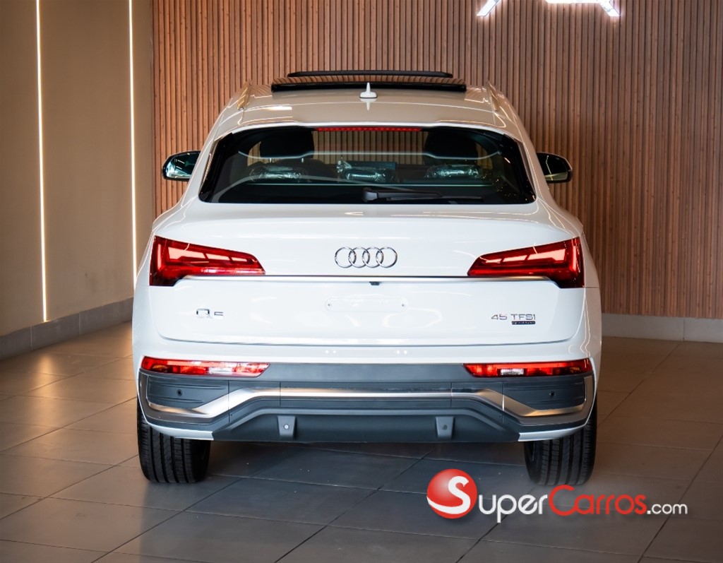 2025 Audi Q5 S-Line Sportback — foto 4 / 12
