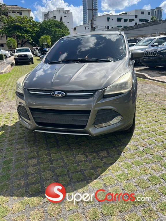 2013 Ford Escape — foto 2 / 6
