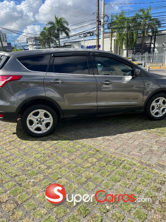 2013 Ford Escape — foto 3 / 6