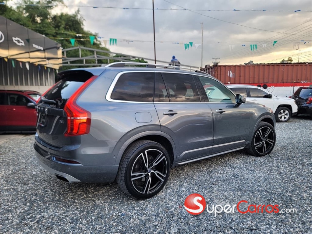 2018 Volvo XC90 Momentum T6 — foto 5 / 11