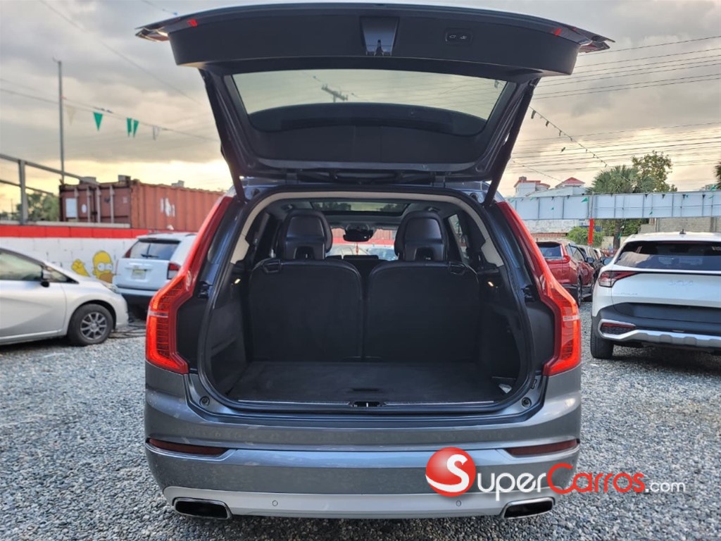 2018 Volvo XC90 Momentum T6 — foto 11 / 11