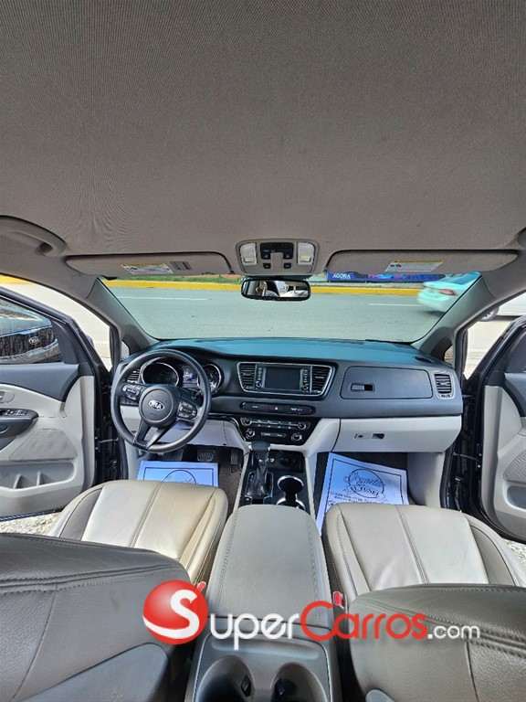 2019 Kia Sedona LX — foto 5 / 10