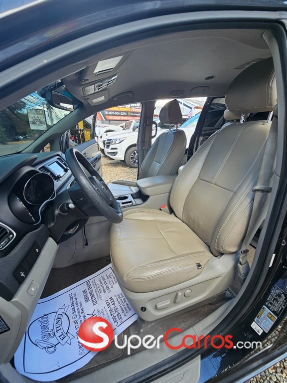2019 Kia Sedona LX — foto 9 / 10