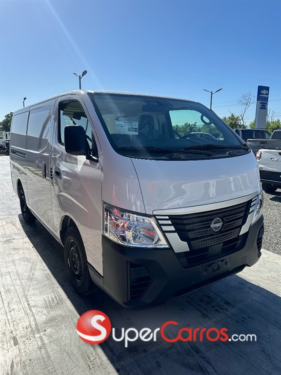 2026 Nissan Urvan Cargo — foto 2 / 12