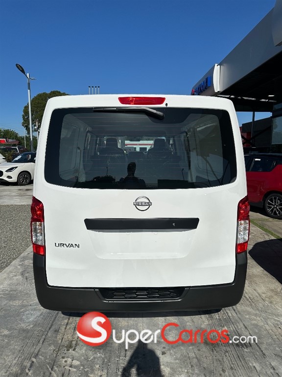 2026 Nissan Urvan Cargo — foto 5 / 12