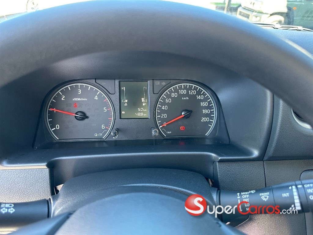 2026 Nissan Urvan Cargo — foto 7 / 12