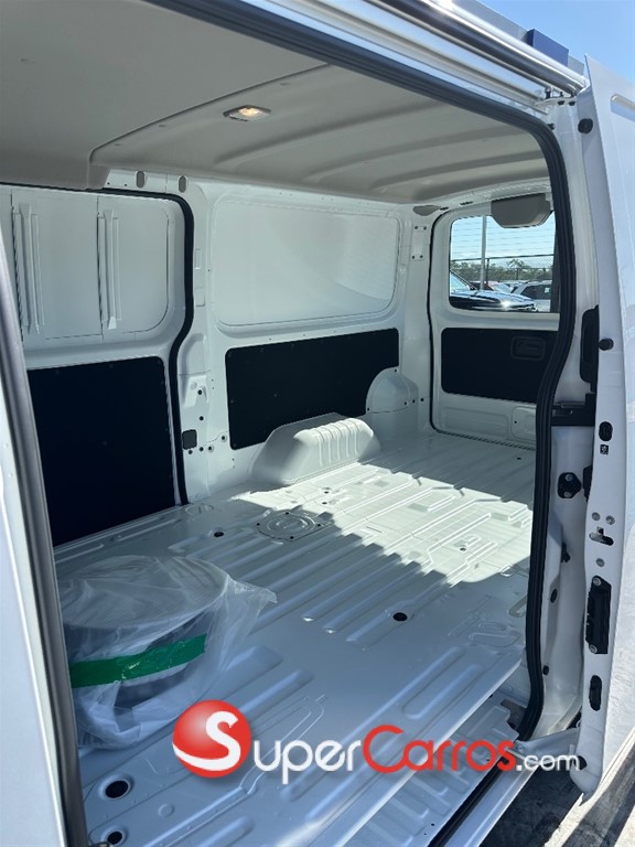 2026 Nissan Urvan Cargo — foto 12 / 12