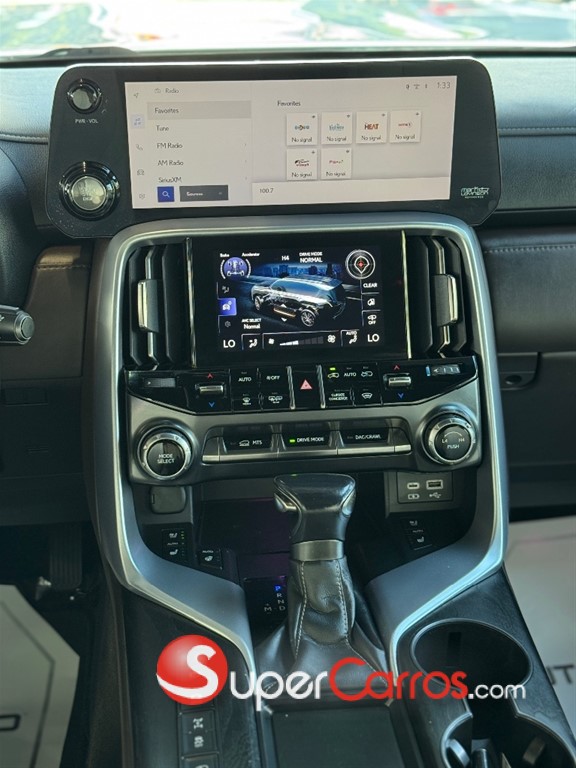 2022 Lexus LX 600 Luxury — foto 10 / 12