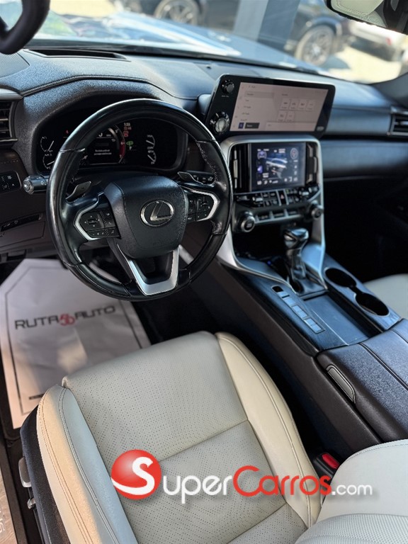 2022 Lexus LX 600 Luxury — foto 12 / 12