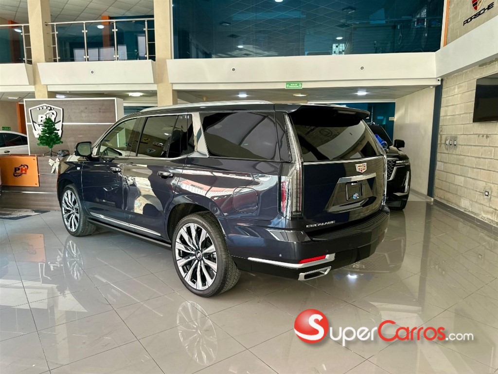 2026 Cadillac Escalade Luxury Short — foto 3 / 12