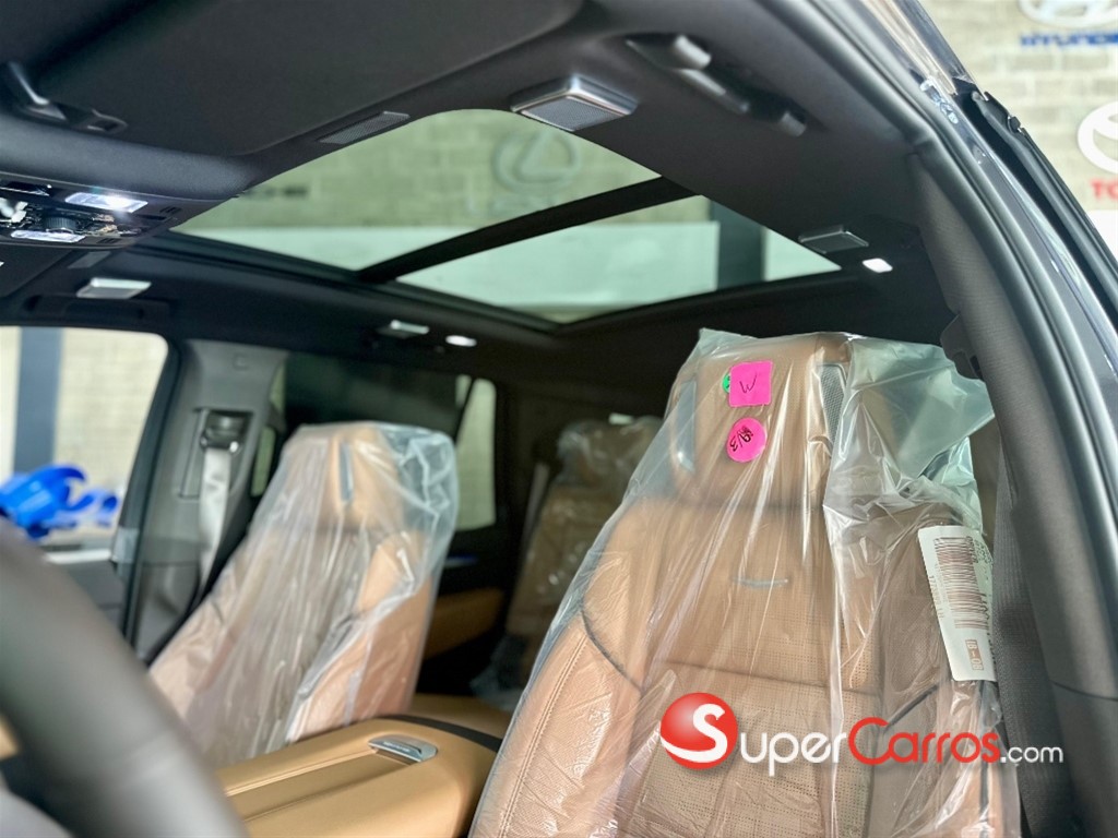 2026 Cadillac Escalade Luxury Short — foto 11 / 12