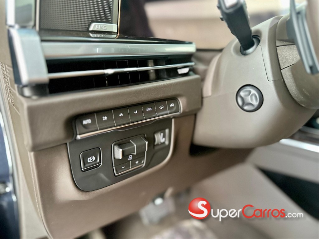 2026 Cadillac Escalade Luxury Short — foto 12 / 12