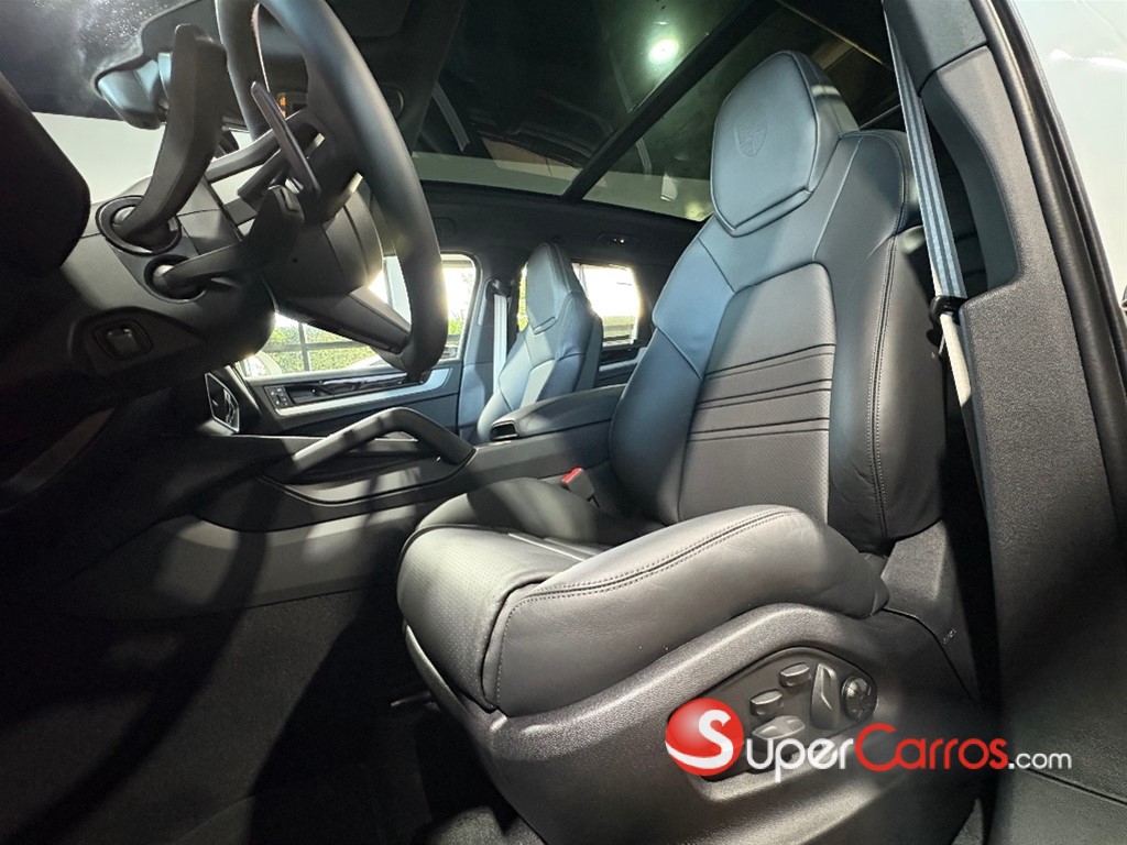 2026 Porsche Cayenne — foto 7 / 10