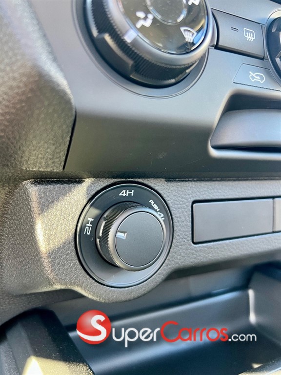2026 Isuzu DMAX — foto 8 / 11