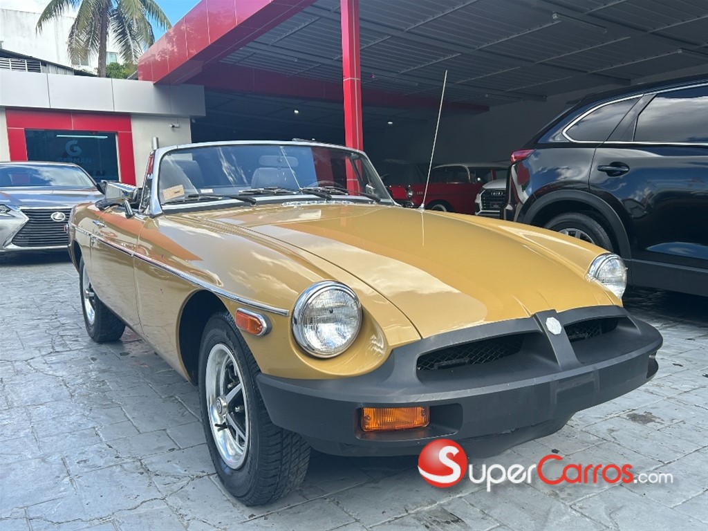 1975 MG MGB Roadster — foto 2 / 8