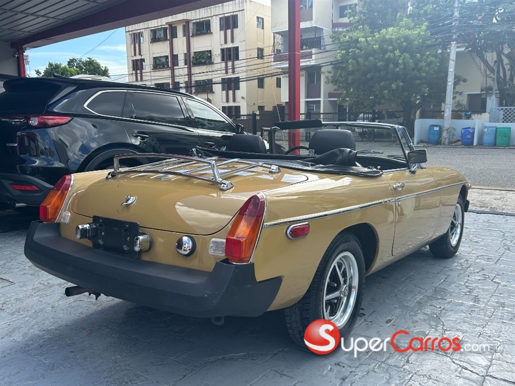 1975 MG MGB Roadster — foto 3 / 8