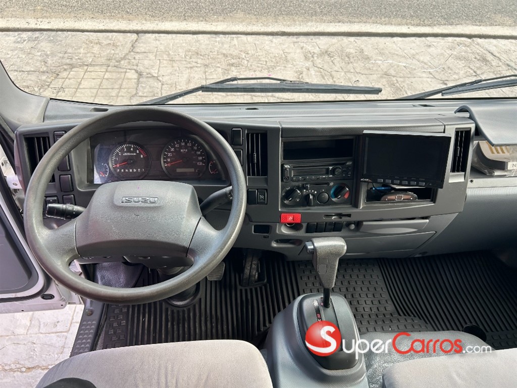 2019 Isuzu NPR 16 pies — foto 6 / 10