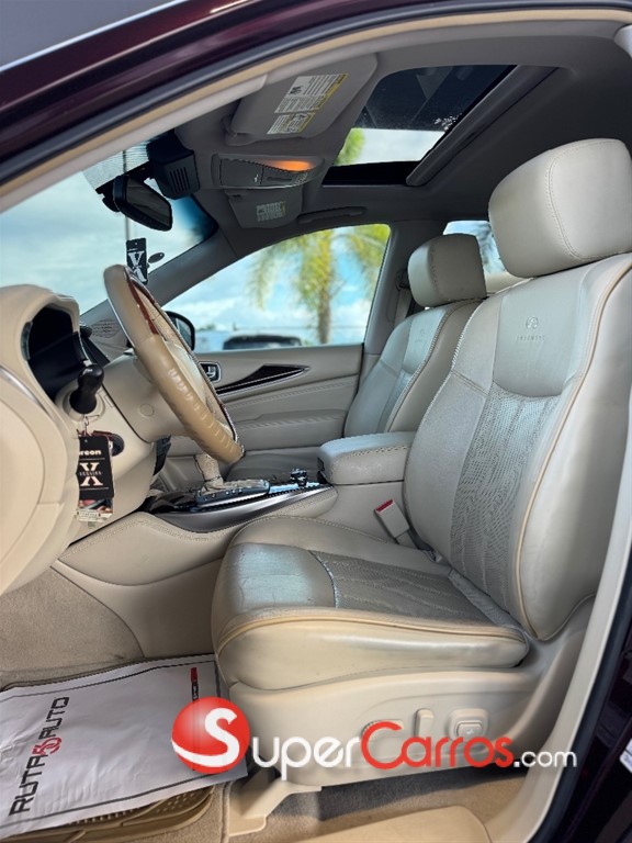 2013 Infiniti FX-35 — foto 10 / 12