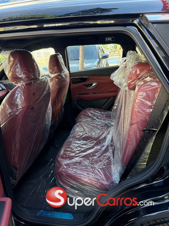 2025 Jetour X70 PLUS — foto 9 / 12