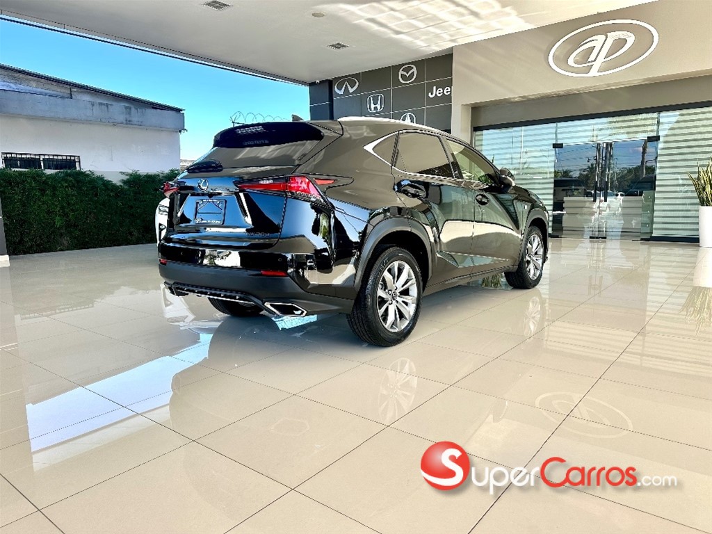 2020 Lexus NX 300 F Sport — foto 9 / 12