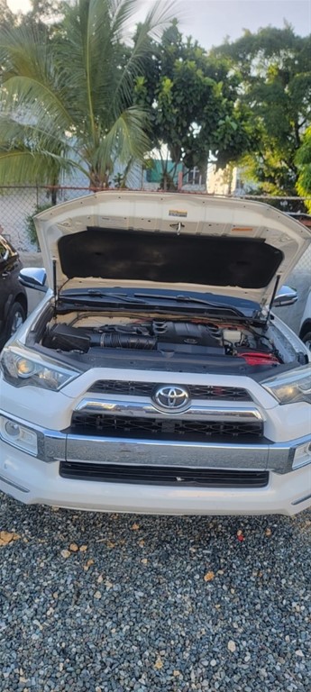 2016 Toyota 4 Runner — foto 3 / 10