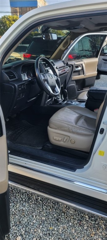 2016 Toyota 4 Runner — foto 10 / 10