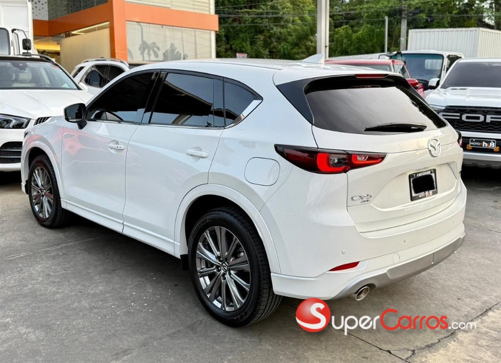 2027 Mazda CX-5 Limited — foto 5 / 12