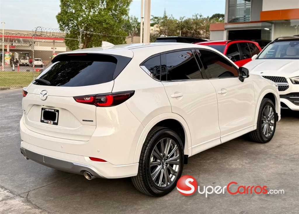 2027 Mazda CX-5 Limited — foto 7 / 12