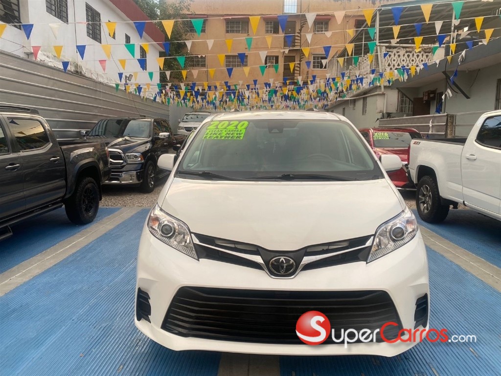 2020 Toyota Sienna LE — foto 3 / 12