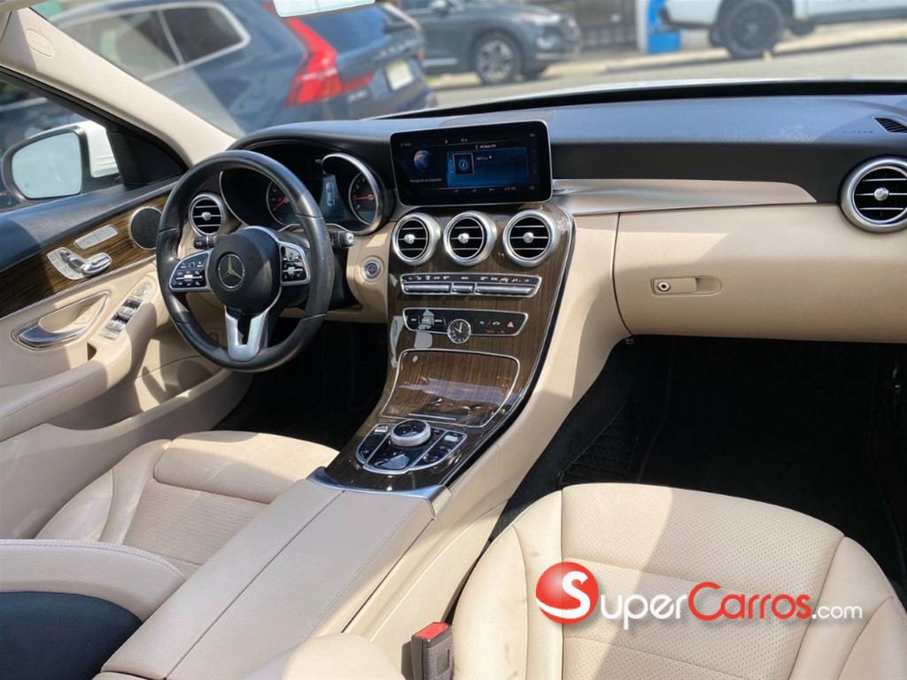 2019 Mercedes-Benz Clase C 300 AMG — foto 2 / 12
