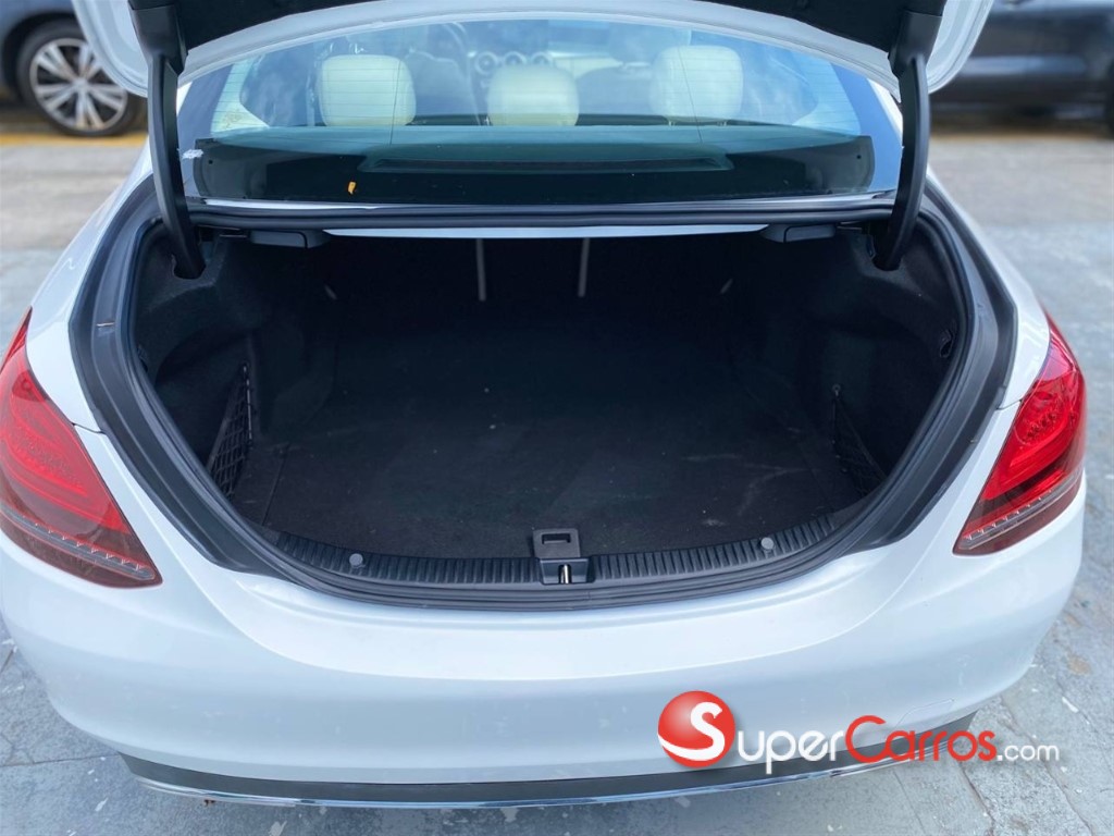 2019 Mercedes-Benz Clase C 300 AMG — foto 3 / 12