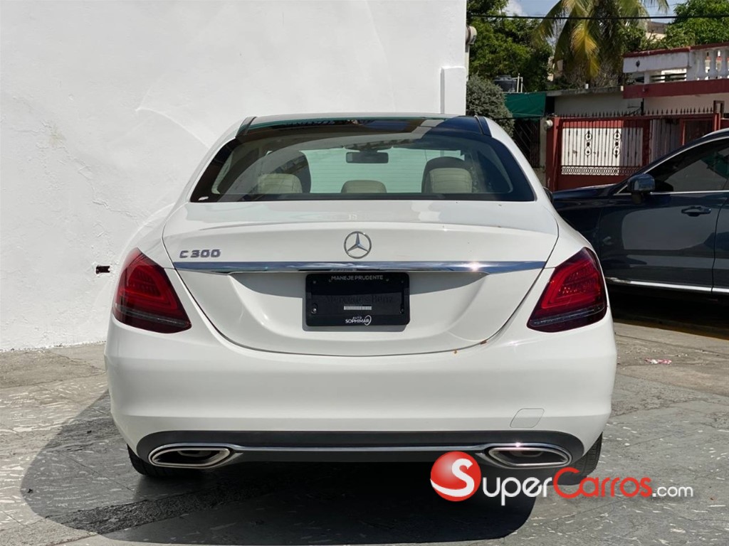 2019 Mercedes-Benz Clase C 300 AMG — foto 8 / 12