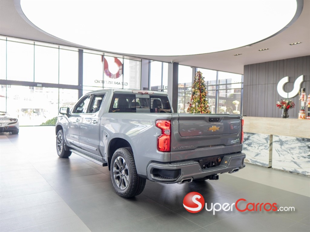 2026 Chevrolet Silverado High Country Duramax — foto 8 / 9
