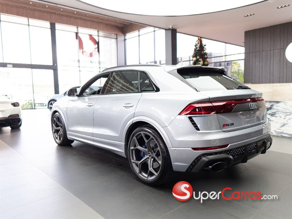 2025 Audi RS Q8 — foto 4 / 12