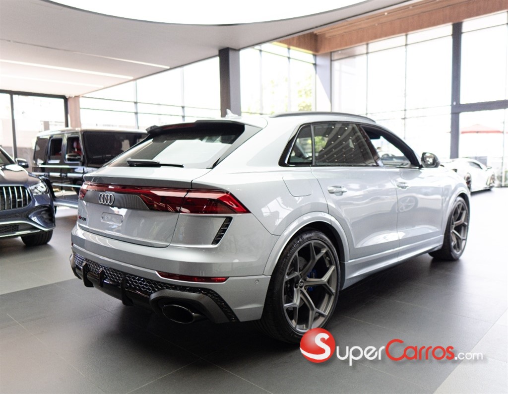 2025 Audi RS Q8 — foto 6 / 12