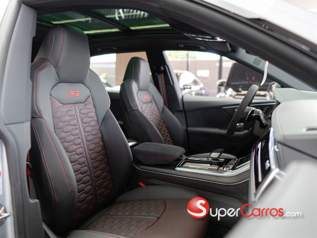 2025 Audi RS Q8 — foto 12 / 12
