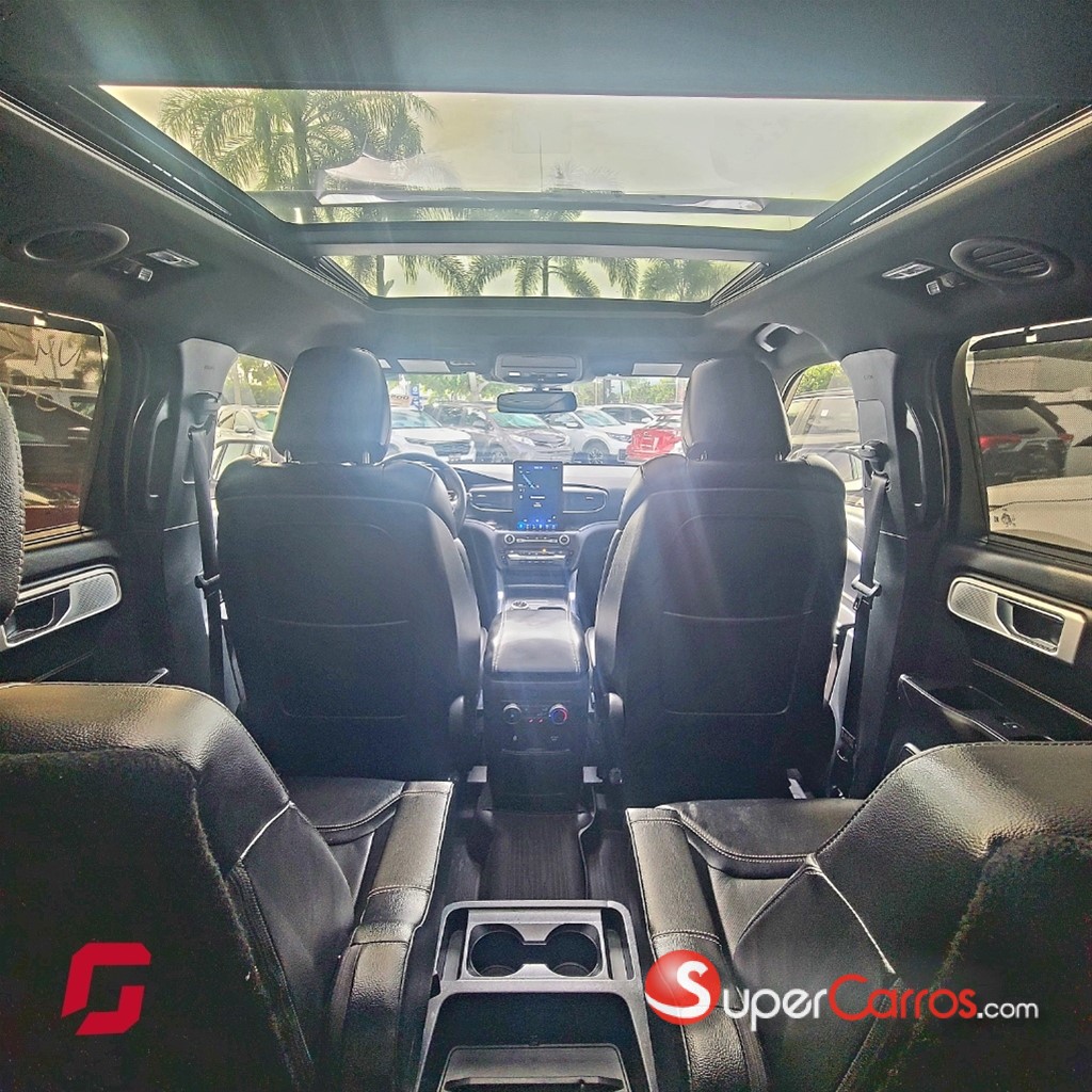 2020 Ford Explorer ST — foto 2 / 11