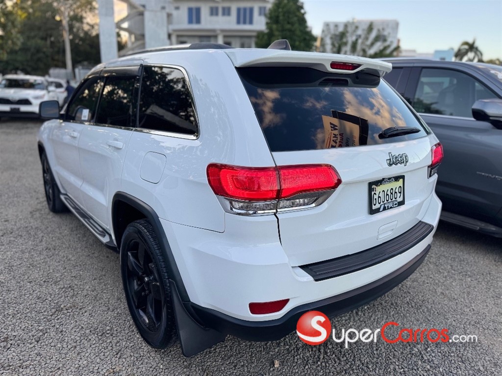 2016 Jeep Grand Cherokee Laredo — foto 5 / 10