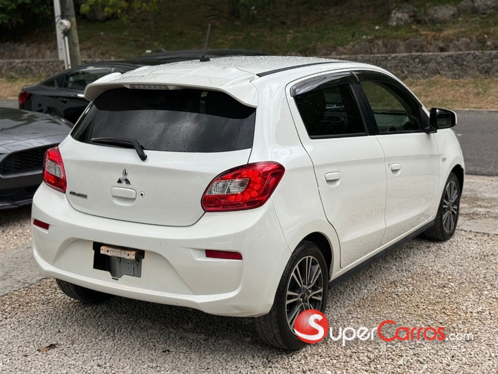 2020 Mitsubishi Motors Mirage — foto 8 / 10