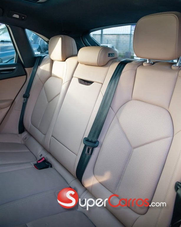 2021 Porsche Macan — foto 6 / 7