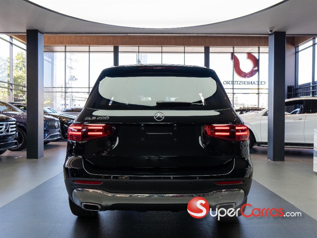 2026 Mercedes-Benz Clase GLB — foto 6 / 9