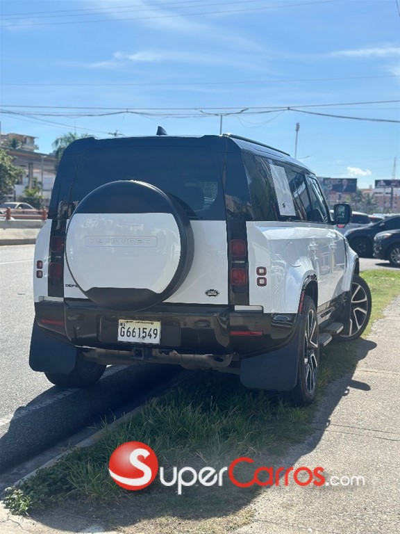 2022 Land Rover Defender 110 — foto 3 / 9